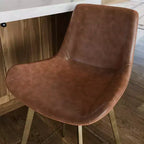 Sgabello da bancone Maven Lane Victor in similpelle, altezza 66 cm