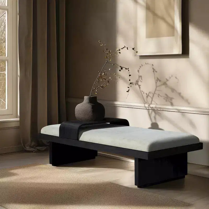 Meridian Furniture, Panca in tessuto ciniglia Arlington